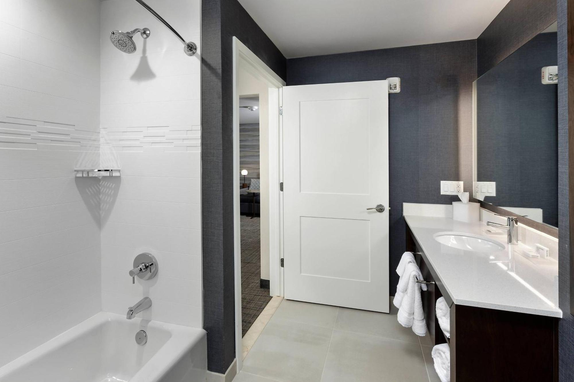 Residence Inn By Marriott Milwaukee Brookfield Extérieur photo